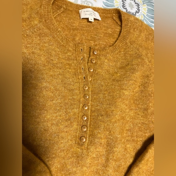 Very EUC Sézane Leon Sweater size M in Cumin (golden yellow) - Picture 11 of 13